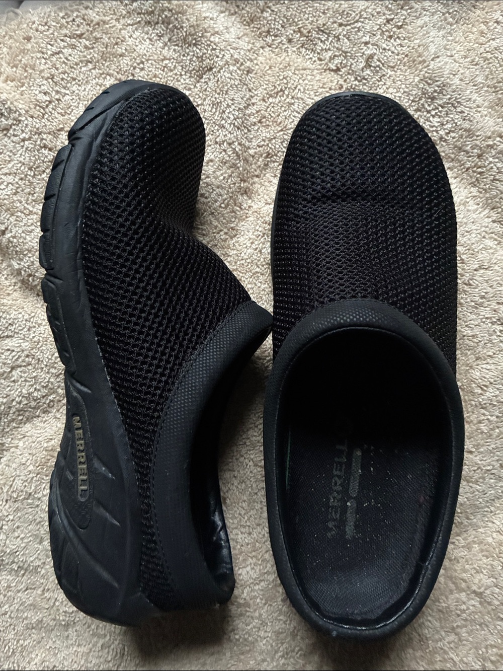 Merrell 7 Black Mesh Slip-On Loafers